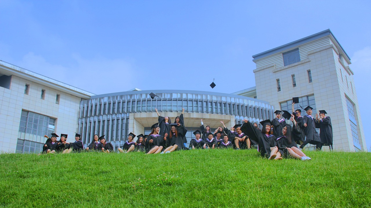 河南大学拆分成几个985︰(河南大学拆分原因)