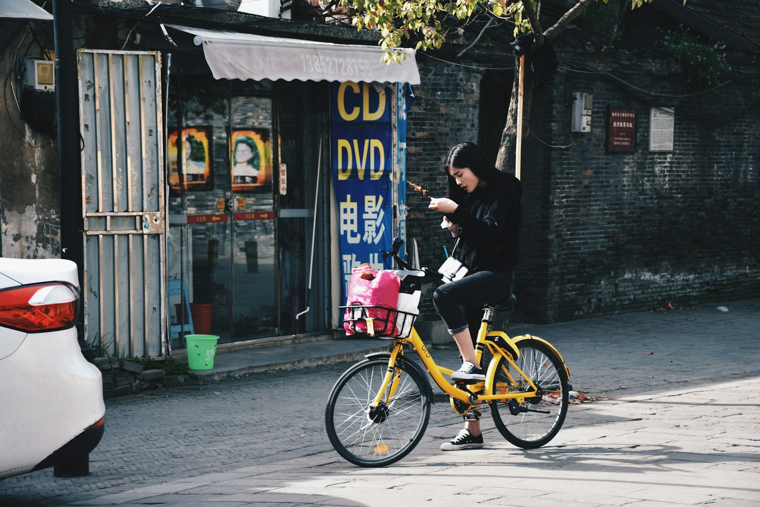 “普通自行车运用了哪些物理知识” 自行车中的物理原理研究报告？